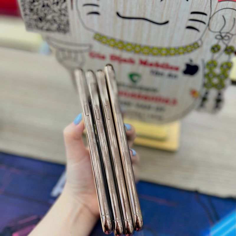 iPhone 11 Pro Max 64GB - Like New