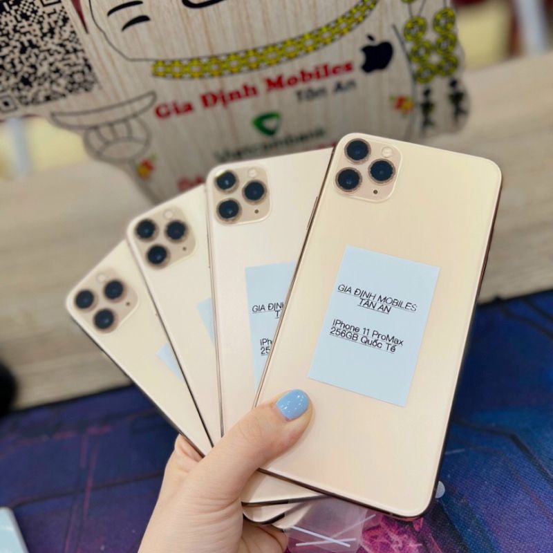 iPhone 11 Pro Max 512GB - Like New